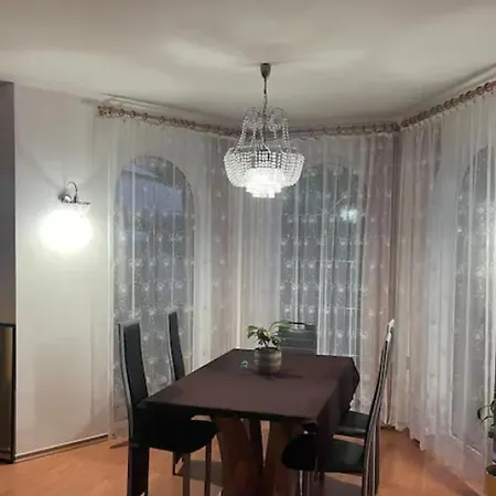 Privatunterkunft Soukroma Loznice S Terasou A Pracovnou Prag